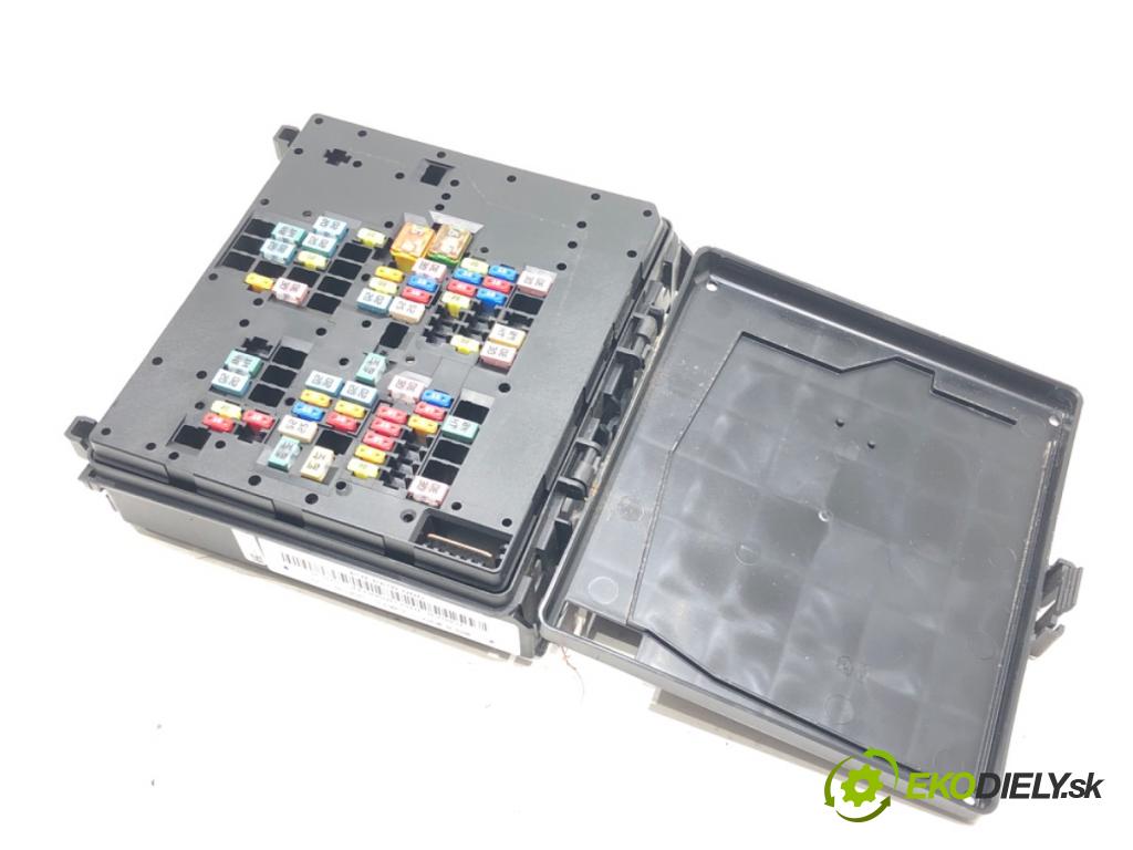 FORD FOCUS IV Turnier (HP) 2018 - 2022    1.5 EcoBlue 88 kW [120 KM] olej napędowy 2018 - 2022  skříňka poistková NX6T-14D068-EFA (Pojistkové skříňky)