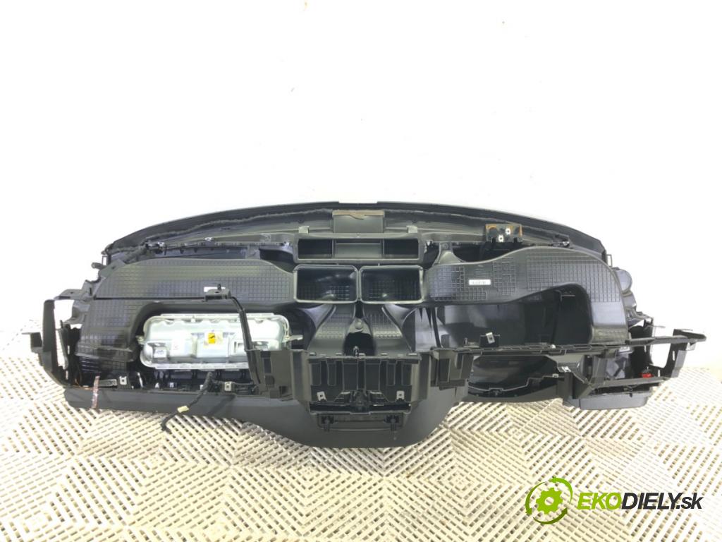 FORD FOCUS IV Turnier (HP) 2018 - 2022    1.5 EcoBlue 88 kW [120 KM] olej napędowy 2018 - 2022  Palubná doska silentbloku pasy