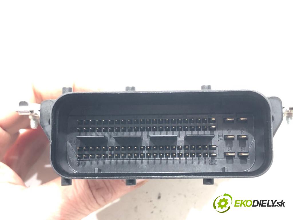 FORD FOCUS IV Turnier (HP) 2018 - 2022    1.5 EcoBlue 88 kW [120 KM] olej napędowy 2018 - 2022  Modul ADBLUE: 0281039287