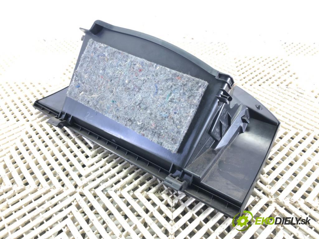 MITSUBISHI OUTLANDER II (CW_W) 2006 - 2012    2.4 4WD (CW5W) 125 kW [170 KM] benzyna 2007 - 2012  Priehradka, kastlík spolujazdca  (Priehradky, kastlíky)