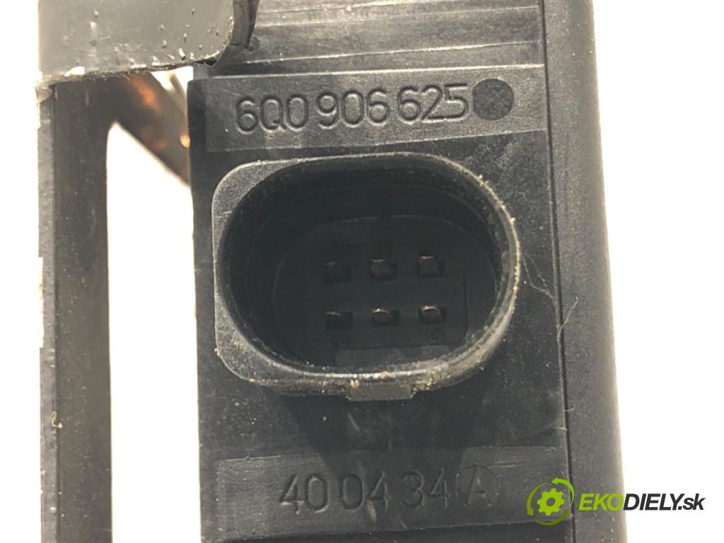 SEAT LEON (1P1) 2005 - 2013    1.9 TDI 77 kW [105 KM] olej napędowy 2005 - 2010  Ventil magnetický 6Q0906625 (Ostatné)