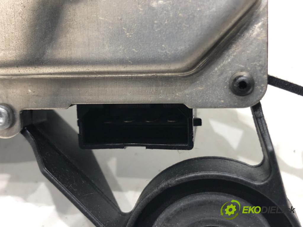 SEAT LEON (1P1) 2005 - 2013    1.9 TDI 77 kW [105 KM] olej napędowy 2005 - 2010  motor stěračů zadní část 5P0955711C