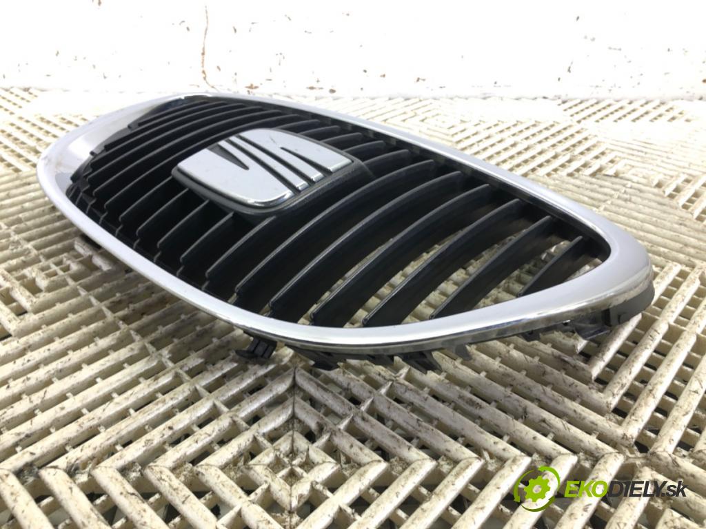 SEAT LEON (1P1) 2005 - 2013    1.9 TDI 77 kW [105 KM] olej napędowy 2005 - 2010  mřížka maska  (Mřížky (masky) chladičů)