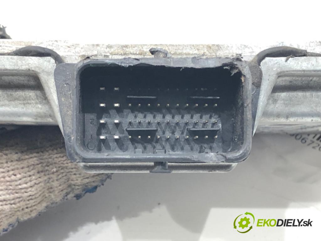NISSAN JUKE (F15) 2010 - 2022    1.6 DIG-T 140 kW [190 KM] benzyna 2010 - 2022  Riadiaca jednotka prevodovky 310F61VA1A (Riadiace jednotky prevodovky)