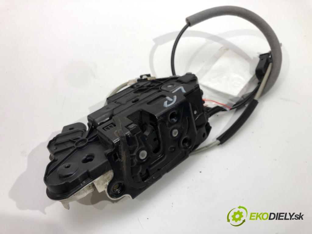 SEAT IBIZA IV (6J5, 6P1) 2008 - 2017    1.6 TDI 66 kW [90 KM] olej napędowy 2009 - 2015  zámok dveře levý přední část 5N1837015A