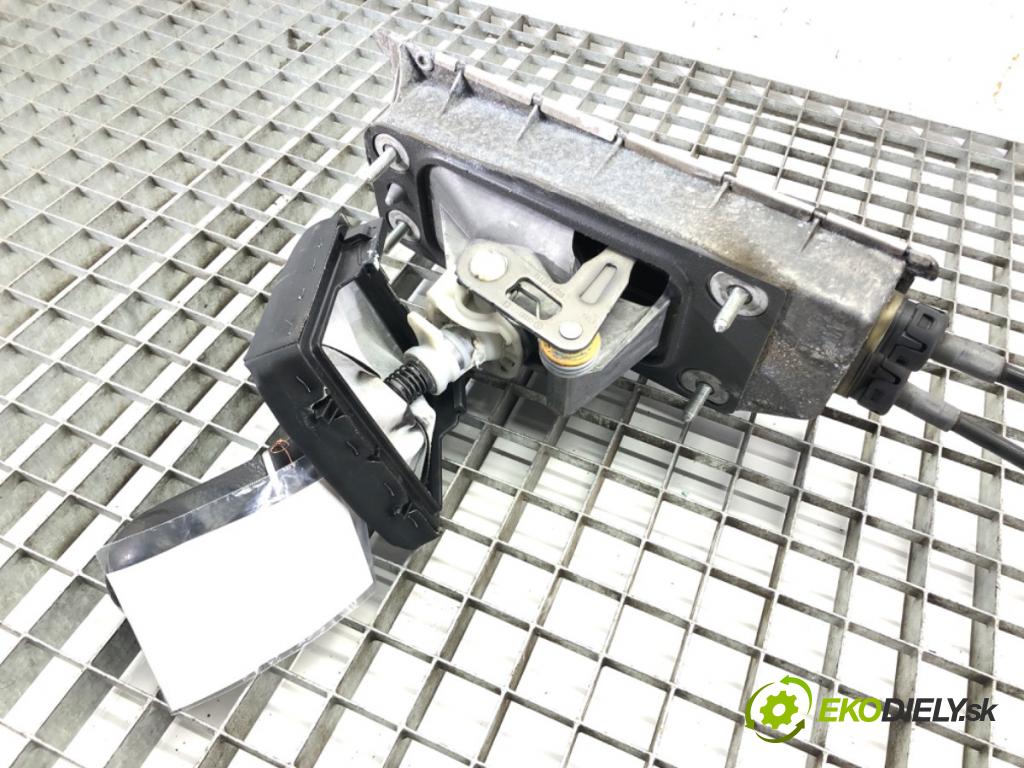 SEAT IBIZA IV (6J5, 6P1) 2008 - 2017    1.6 TDI 66 kW [90 KM] olej napędowy 2009 - 2015  Kulisa 6Q0711049CJ (Rýchlostné páky / kulisy)