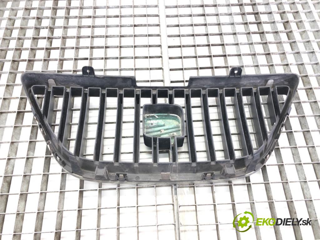 SEAT IBIZA IV (6J5, 6P1) 2008 - 2017    1.6 TDI 66 kW [90 KM] olej napędowy 2009 - 2015  mřížka maska 6J0853651 (Mřížky (masky) chladičů)
