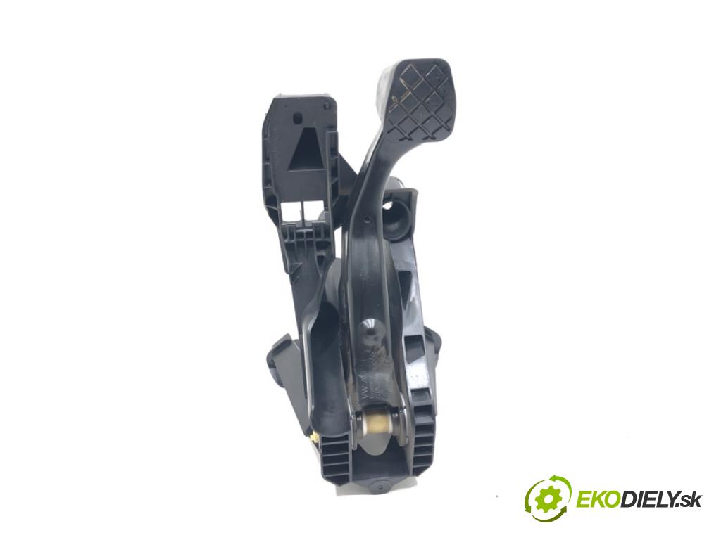 VW PASSAT B8 (3G2, CB2) 2014 - 2022    1.4 TSI 110 kW [150 KM] benzyna 2014 - 2022  PEDÁL: manuálne 5Q1721059FB (Pedále)