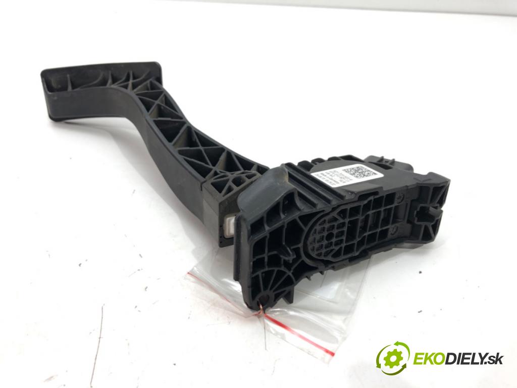 VW PASSAT B8 (3G2, CB2) 2014 - 2022    1.4 TSI 110 kW [150 KM] benzyna 2014 - 2022  Potenciometer plynu 5Q1723503H (Pedále)