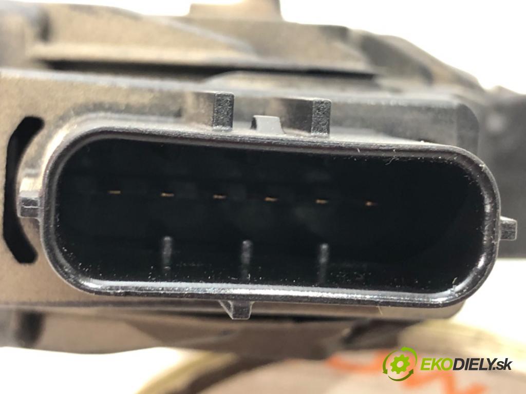 VW PASSAT B8 (3G2, CB2) 2014 - 2022    1.4 TSI 110 kW [150 KM] benzyna 2014 - 2022  Potenciometer plynu 5Q1723503H (Pedále)