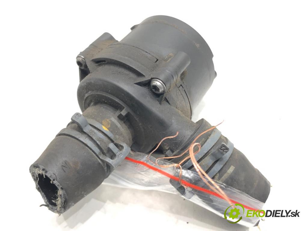 VW PASSAT B8 (3G2, CB2) 2014 - 2022    1.4 TSI 110 kW [150 KM] benzyna 2014 - 2022  DALŠÍ: pumpa vody 5Q0965567 (Vodní pumpy)