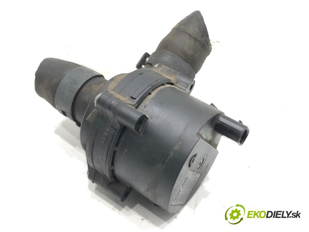 VW PASSAT B8 (3G2, CB2) 2014 - 2022    1.4 TSI 110 kW [150 KM] benzyna 2014 - 2022  DALŠÍ: pumpa vody 5Q0965567 (Vodní pumpy)