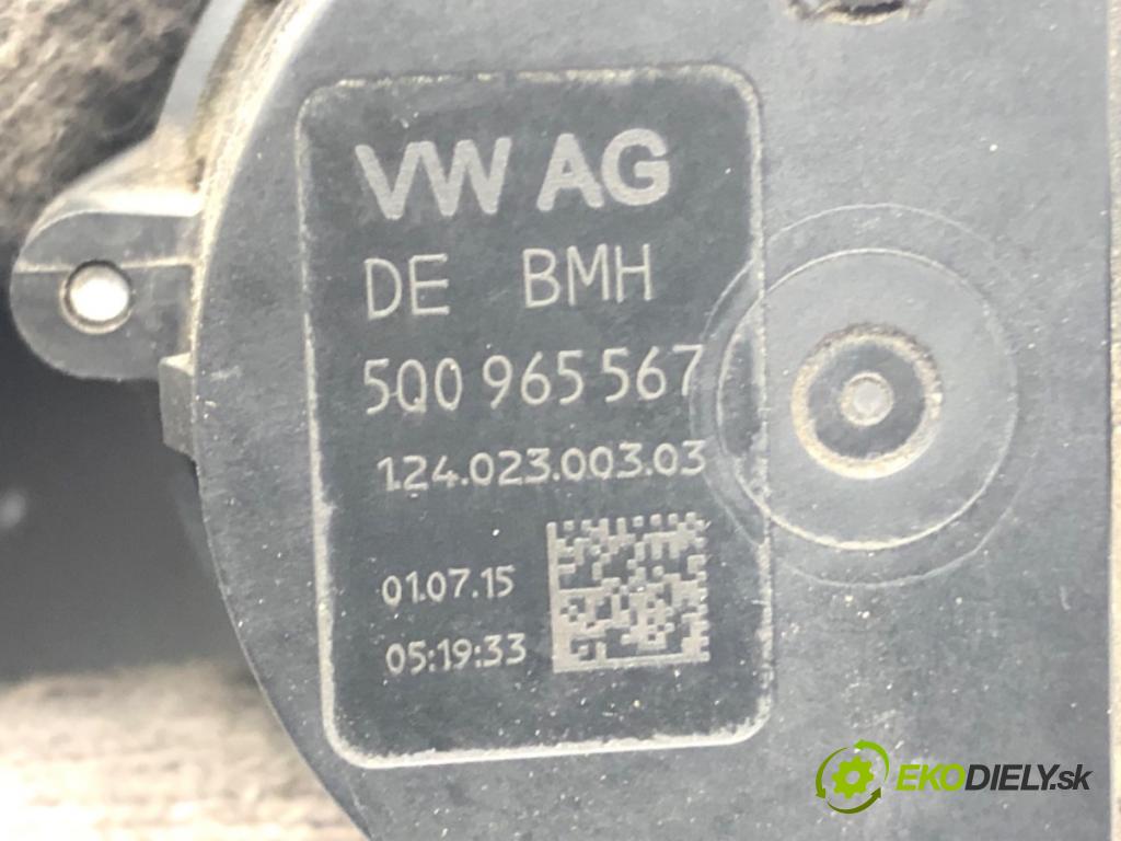 VW PASSAT B8 (3G2, CB2) 2014 - 2022    1.4 TSI 110 kW [150 KM] benzyna 2014 - 2022  DALŠÍ: pumpa vody 5Q0965567 (Vodní pumpy)