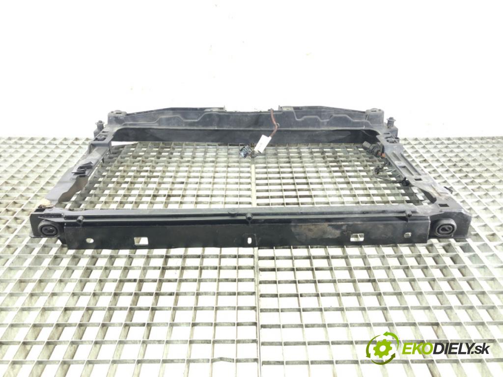 VW PASSAT B8 (3G2, CB2) 2014 - 2022    1.4 TSI 110 kW [150 KM] benzyna 2014 - 2022  držák přední část  (Výztuhy přední)