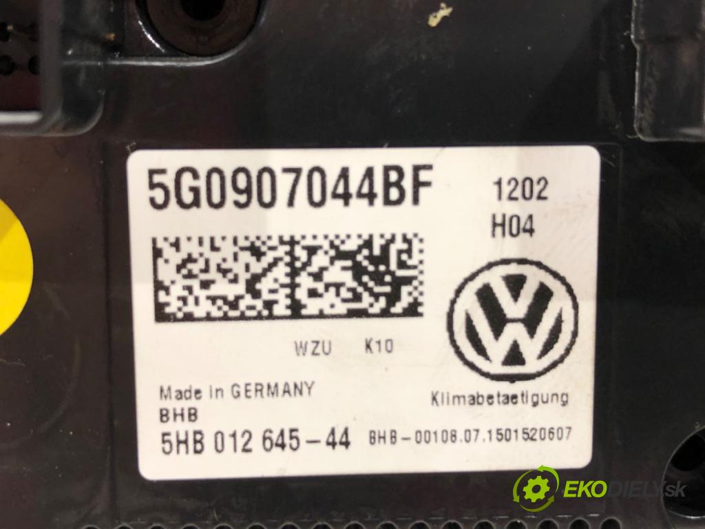 VW PASSAT B8 (3G2, CB2) 2014 - 2022    1.4 TSI 110 kW [150 KM] benzyna 2014 - 2022  Panel ovládania kúrenia 5G0907044BF (Prepínače, spínače, tlačidlá a ovládače kúrenia)
