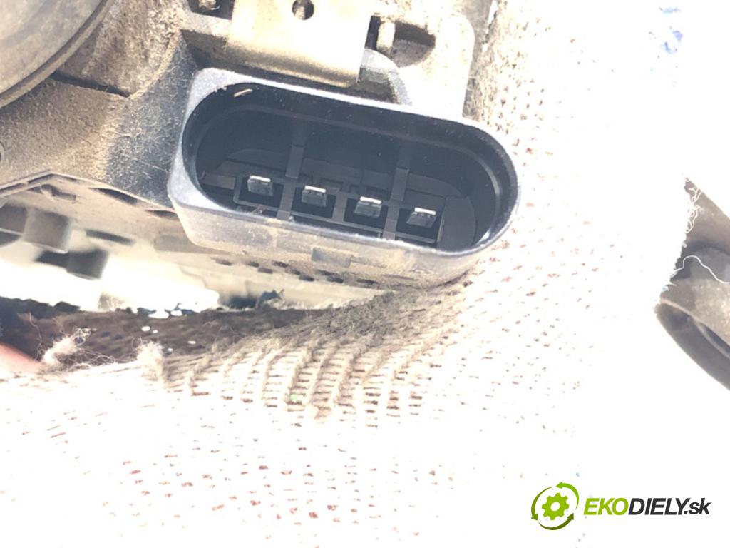 VW PASSAT B8 (3G2, CB2) 2014 - 2022    1.4 TSI 110 kW [150 KM] benzyna 2014 - 2022  Mechanizmus stieračov predný 3G1955023C 3397021866 (Motorčeky stieračov predné)