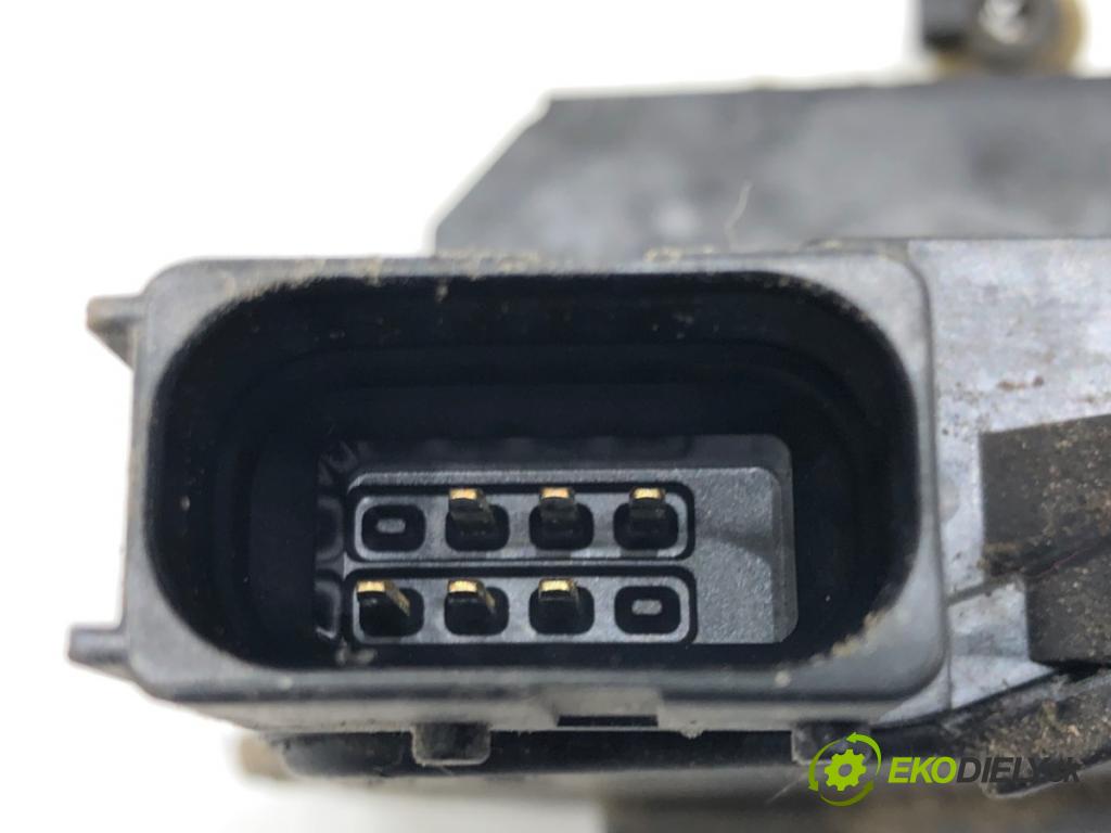 FIAT GRANDE PUNTO (199_) 2005 - 2022    1.4 (199AXB11, 199AXB1A, 199BXB1A, 199AXL1A) 57 kW [77 KM] benzyna 2005 - 2015  zámok dveře levý přední část 55702897