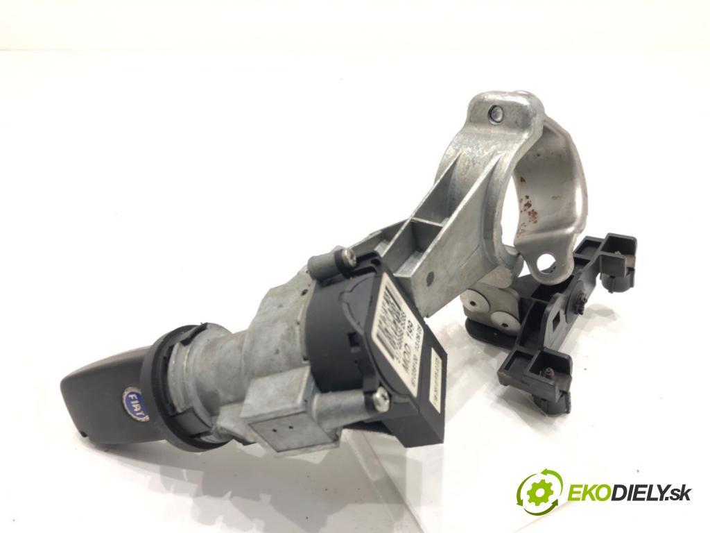 FIAT GRANDE PUNTO (199_) 2005 - 2022    1.4 (199AXB11, 199AXB1A, 199BXB1A, 199AXL1A) 57 kW [77 KM] benzyna 2005 - 2015  spinačka 51749998 (Spínacie skrinky a kľúče)