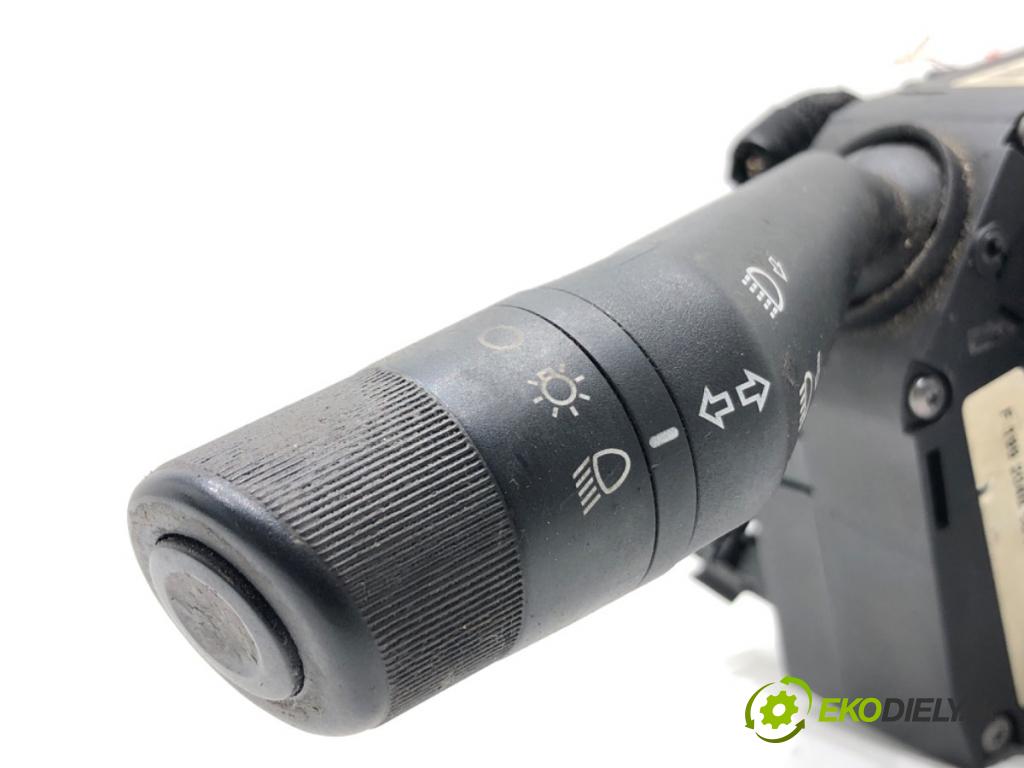 FIAT GRANDE PUNTO (199_) 2005 - 2022    1.4 (199AXB11, 199AXB1A, 199BXB1A, 199AXL1A) 57 kW [77 KM] benzyna 2005 - 2015  Prepínač kombinovaný 7354104230 (Prepínače, spínače, tlačidlá a ovládače kúrenia)