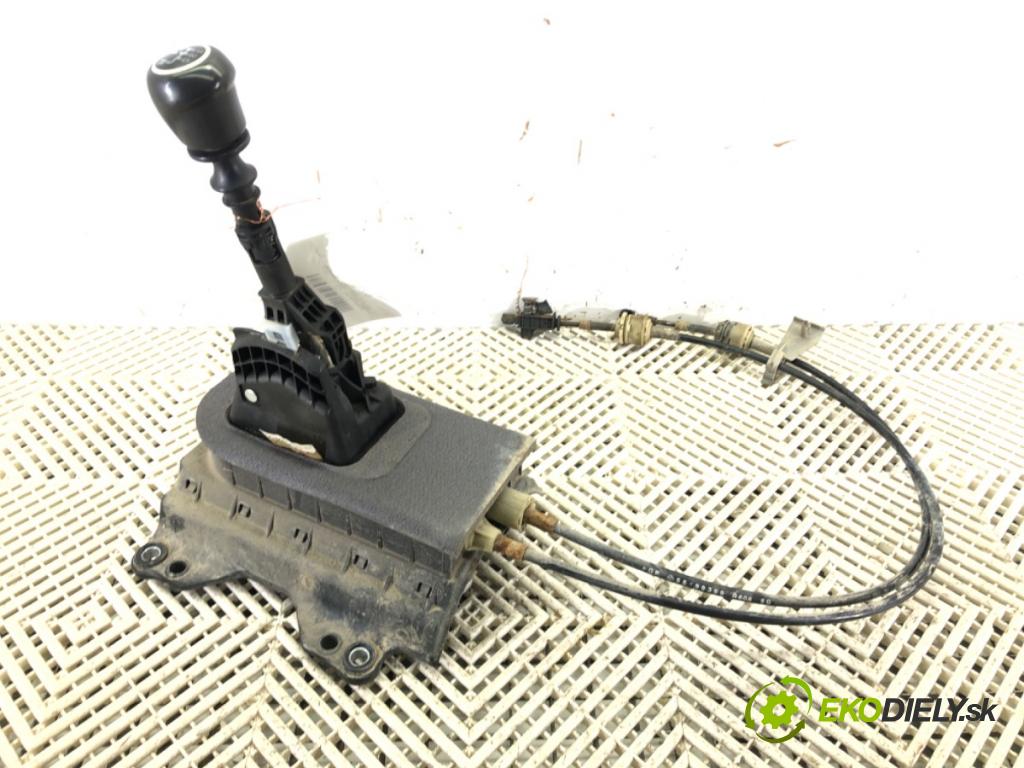 FIAT GRANDE PUNTO (199_) 2005 - 2022    1.4 (199AXB11, 199AXB1A, 199BXB1A, 199AXL1A) 57 kW [77 KM] benzyna 2005 - 2015  Kulisa 553485470 (Rýchlostné páky / kulisy)