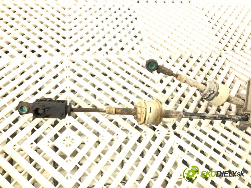 FIAT GRANDE PUNTO (199_) 2005 - 2022    1.4 (199AXB11, 199AXB1A, 199BXB1A, 199AXL1A) 57 kW [77 KM] benzyna 2005 - 2015  Kulisa 553485470 (Rýchlostné páky / kulisy)