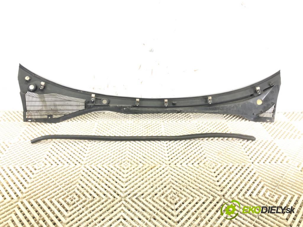 FIAT GRANDE PUNTO (199_) 2005 - 2022    1.4 (199AXB11, 199AXB1A, 199BXB1A, 199AXL1A) 57 kW [77 KM] benzyna 2005 - 2015  Torpédo, plast pod čelné okno 51748698 (Torpéda)