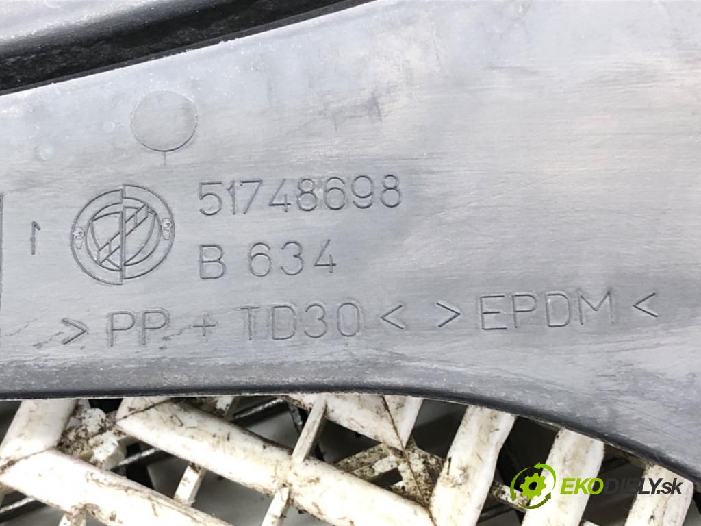 FIAT GRANDE PUNTO (199_) 2005 - 2022    1.4 (199AXB11, 199AXB1A, 199BXB1A, 199AXL1A) 57 kW [77 KM] benzyna 2005 - 2015  Torpédo, plast pod čelné okno 51748698 (Torpéda)