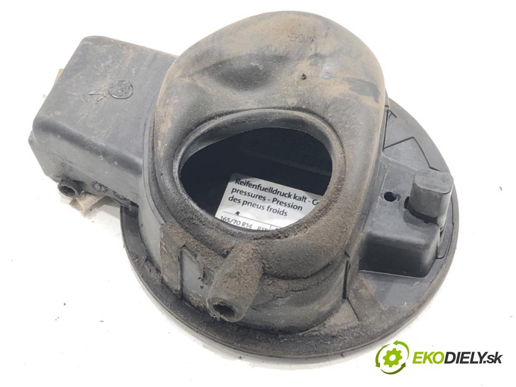 VW POLO (9N_, 9A_) 2001 - 2014    1.4 TDI 51 kW [70 KM] olej napędowy 2005 - 2009  Dvierka nádrže paliva  (Ostatné)