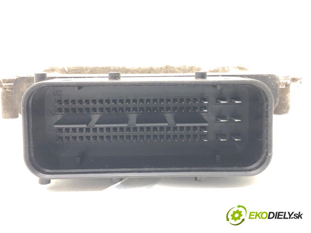 HYUNDAI ix20 (JC) 2010 - 2022    1.4 66 kW [90 KM] benzyna 2010 - 2022  riadiaca jednotka Motor 39118-2B330 (Riadiace jednotky)