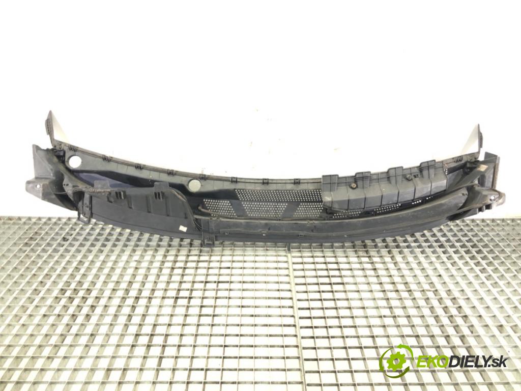 HYUNDAI ix20 (JC) 2010 - 2022    1.4 66 kW [90 KM] benzyna 2010 - 2022  Torpédo, plast pod čelné okno 86153-1K000 (Torpéda)