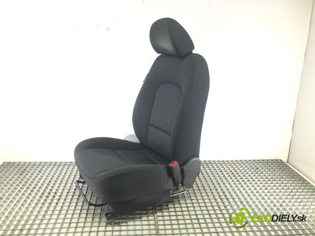 HYUNDAI ix20 (JC) 2010 - 2022    1.4 66 kW [90 KM] benzyna 2010 - 2022  Sedadlo pravy predný