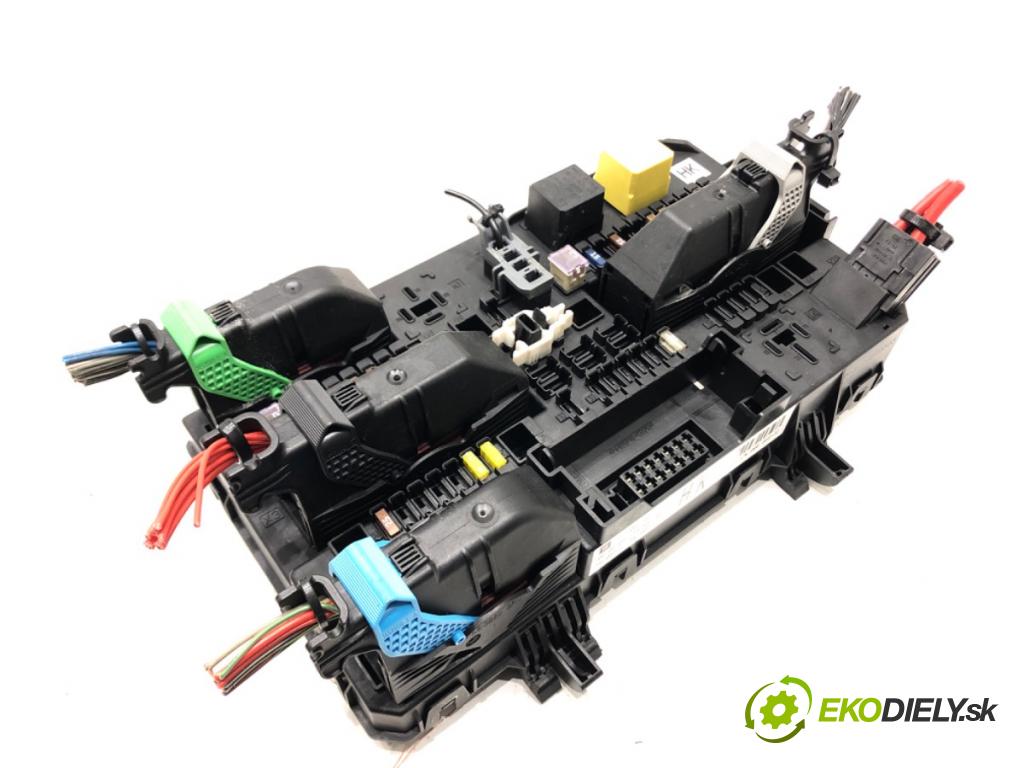 OPEL ASTRA H (A04) 2004 - 2014    1.4 (L48) 66 kW [90 KM] benzyna 2004 - 2010  modul BSI 13206762 (Pojistkové skříňky)