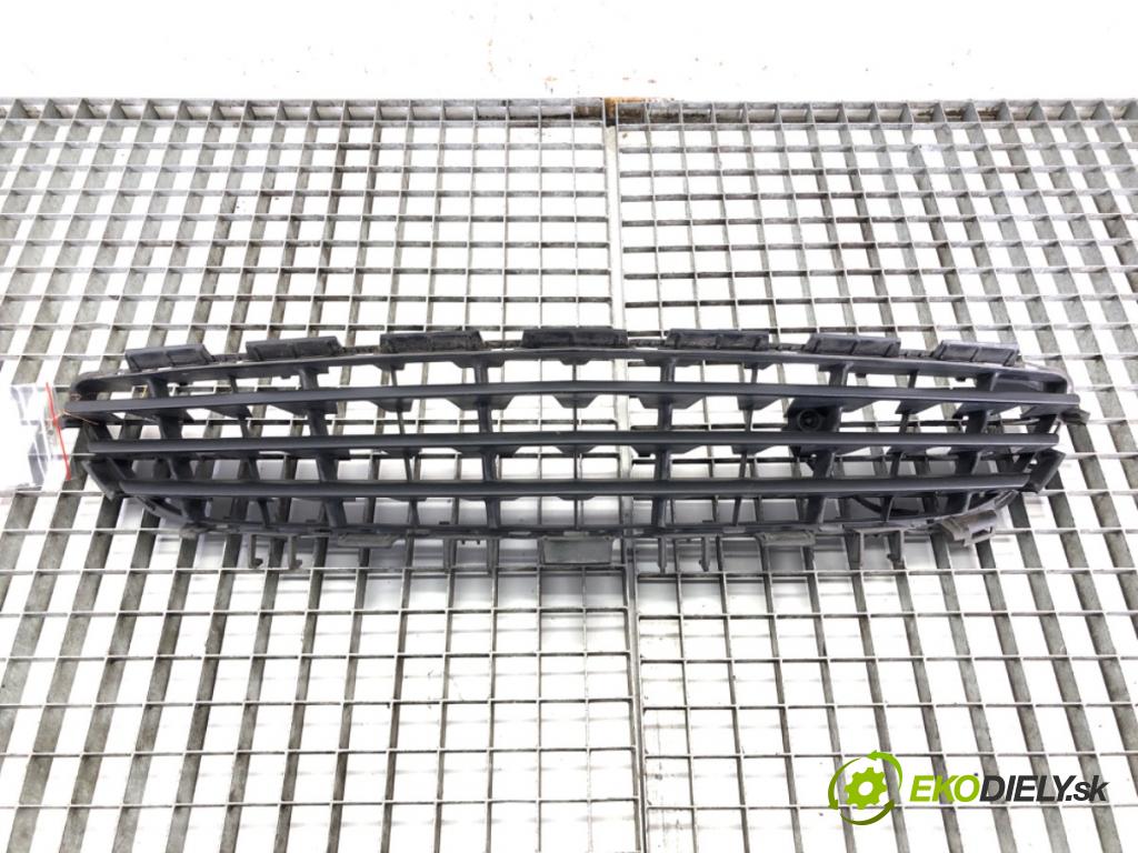 OPEL ASTRA H (A04) 2004 - 2014    1.4 (L48) 66 kW [90 KM] benzyna 2004 - 2010  mří nárazníka přední část  (Mřížky (masky) chladičů)
