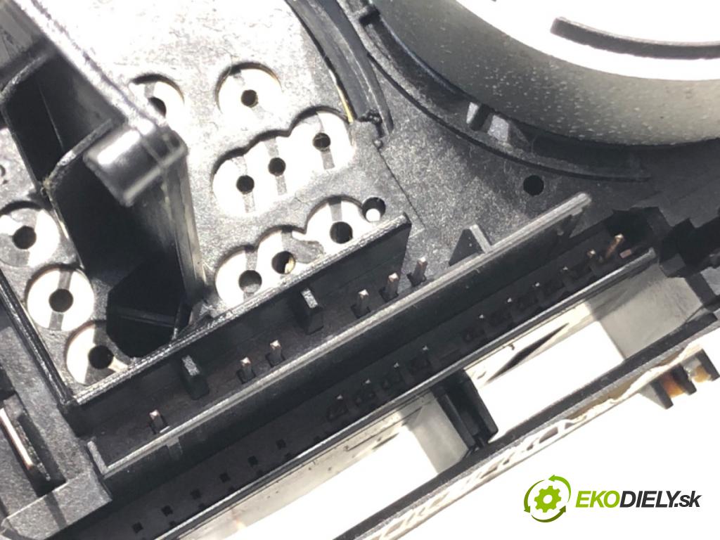 VW POLO (9N_, 9A_) 2001 - 2014    1.2 12V 47 kW [64 KM] benzyna 2001 - 2007  Prepínač kombinovaný 6Q0953503AD (Prepínače, spínače, tlačidlá a ovládače kúrenia)