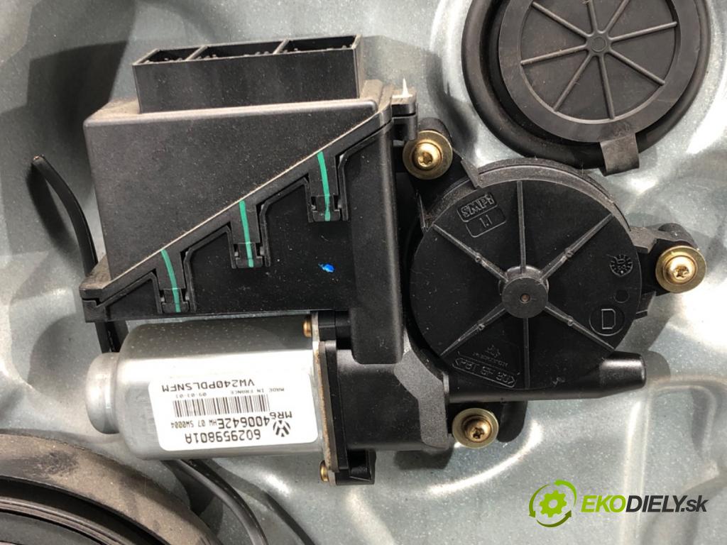 VW POLO (9N_, 9A_) 2001 - 2014    1.2 12V 47 kW [64 KM] benzyna 2001 - 2007  mechanismus okna pravý přední část 6Q2959801A
