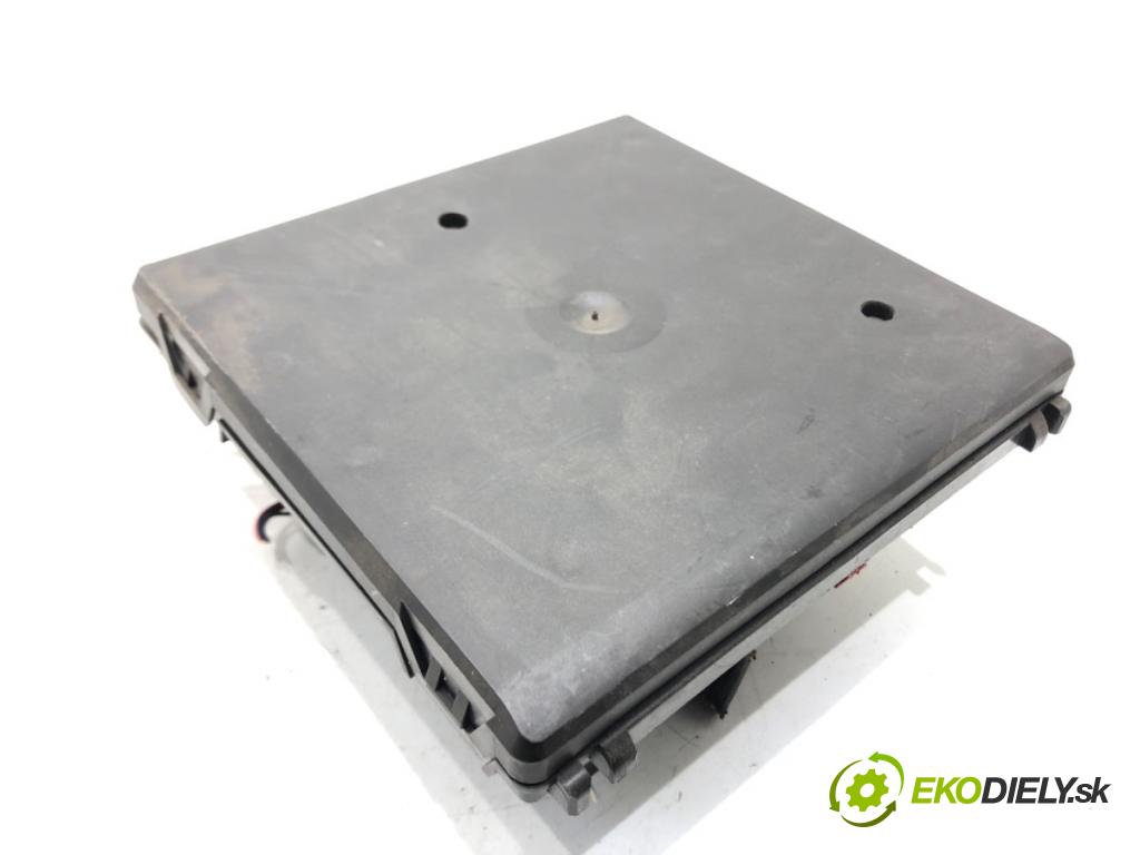 VW POLO (9N_, 9A_) 2001 - 2014    1.2 12V 47 kW [64 KM] benzyna 2001 - 2007  Modul komfortu 6Q1937049C (Moduly komfortu)