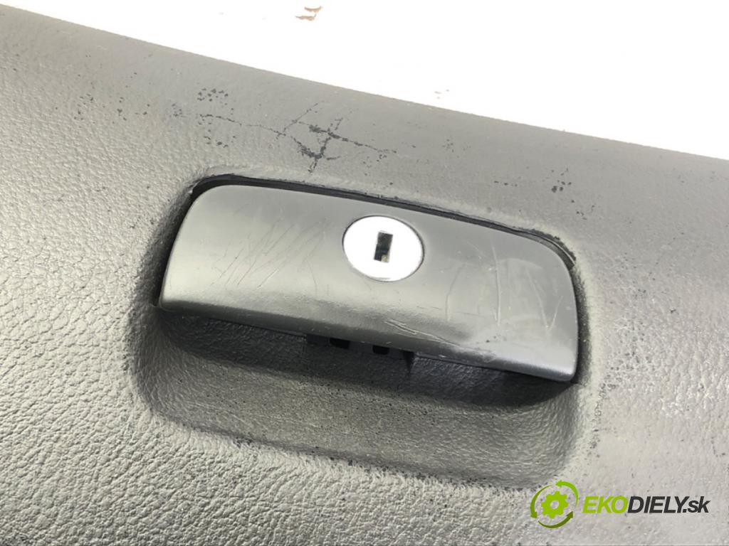 VW PASSAT B5.5 (3B3) 2000 - 2005    1.6 75 kW [102 KM] benzyna 2000 - 2005  Priehradka, kastlík spolujazdca  (Priehradky, kastlíky)