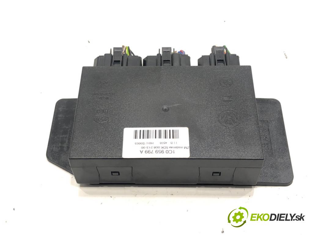 VW PASSAT B5.5 (3B3) 2000 - 2005    1.6 75 kW [102 KM] benzyna 2000 - 2005  Modul komfortu 1C0959799A (Moduly komfortu)