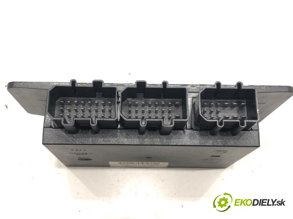 VW PASSAT B5.5 (3B3) 2000 - 2005    1.6 75 kW [102 KM] benzyna 2000 - 2005  Modul komfortu 1C0959799A (Moduly komfortu)