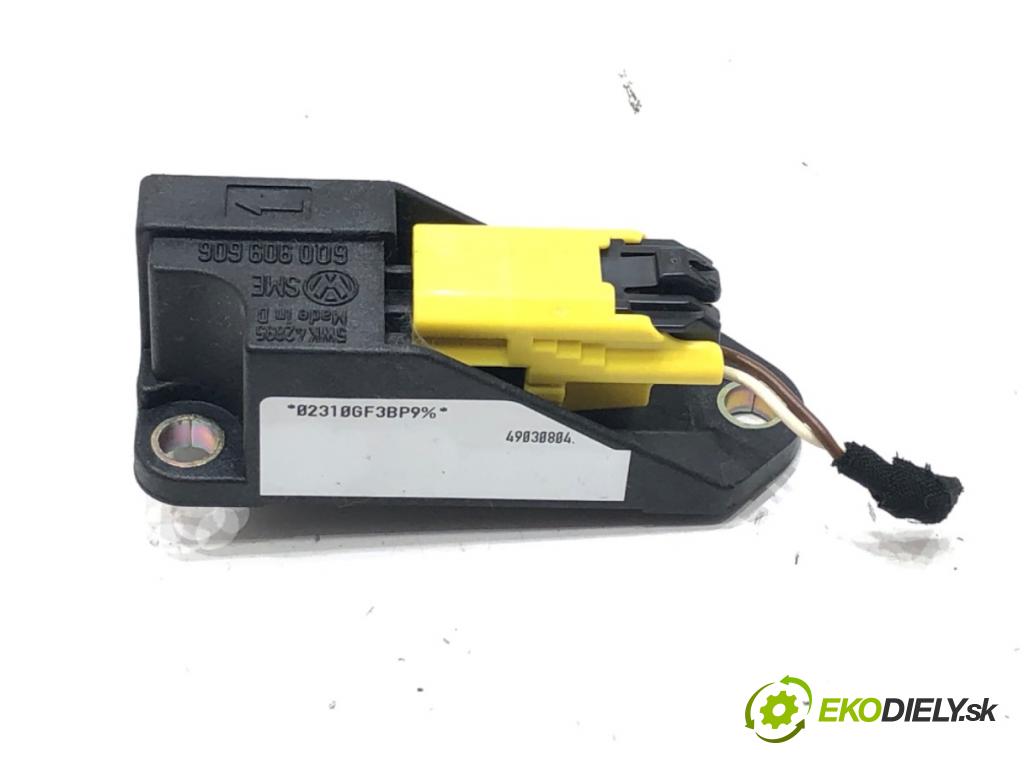 VW PASSAT B5.5 (3B3) 2000 - 2005    1.6 75 kW [102 KM] benzyna 2000 - 2005  Snímač nárazu 6Q0909606 (Snímače nárazu)