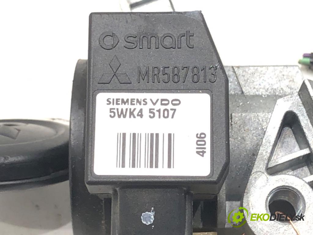 MITSUBISHI COLT VI (Z3_A, Z2_A) 2002 - 2012    1.5 DI-D 70 kW [95 KM] olej napędowy 2004 - 2012  spinačka MR955230 (Spínacie skrinky a kľúče)