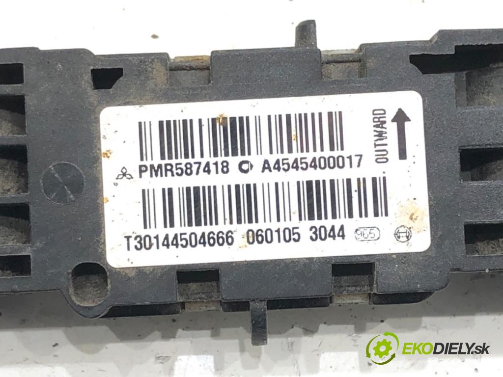 MITSUBISHI COLT VI (Z3_A, Z2_A) 2002 - 2012    1.5 DI-D 70 kW [95 KM] olej napędowy 2004 - 2012  Snímač nárazu PMR587418 (Snímače nárazu)