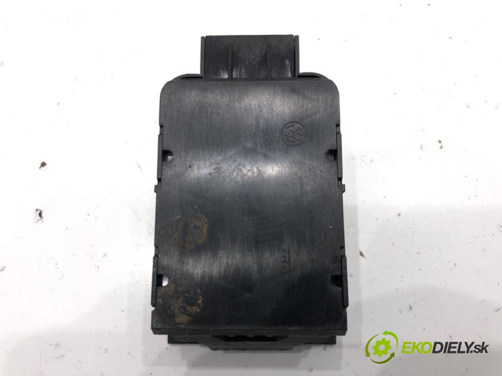 VW TIGUAN (5N_) 2007 - 2018    2.0 TDI 4motion 103 kW [140 KM] olej napędowy 2007 - 2018  Spínač brzdy ručnej brzdy 5N0927225 (Prepínače, spínače, tlačidlá a ovládače kúrenia)