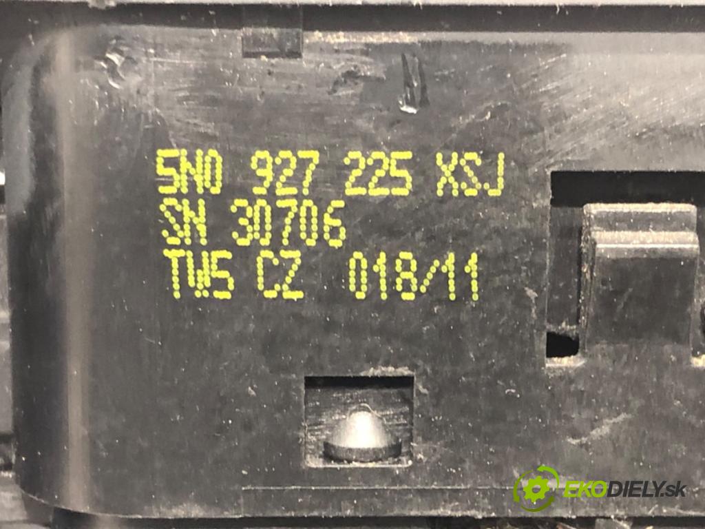 VW TIGUAN (5N_) 2007 - 2018    2.0 TDI 4motion 103 kW [140 KM] olej napędowy 2007 - 2018  Spínač brzdy ručnej brzdy 5N0927225 (Prepínače, spínače, tlačidlá a ovládače kúrenia)