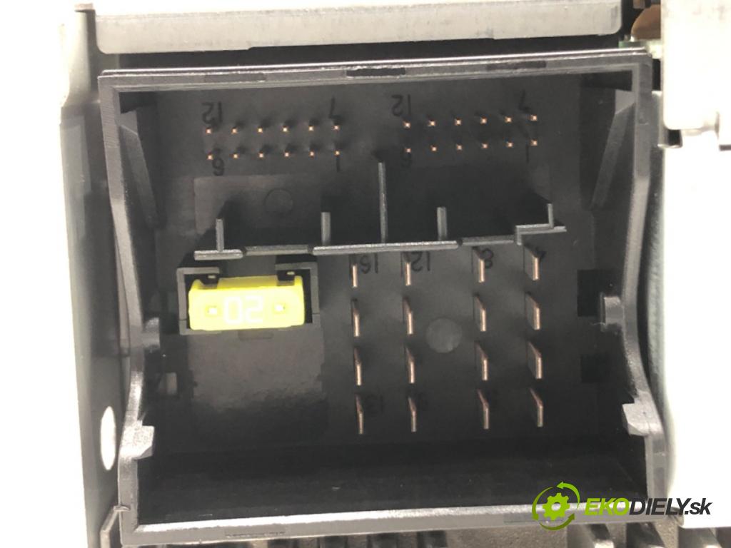 VW TIGUAN (5N_) 2007 - 2018    2.0 TDI 4motion 103 kW [140 KM] olej napędowy 2007 - 2018  RADIO 1T0035680C (Audio zariadenia)