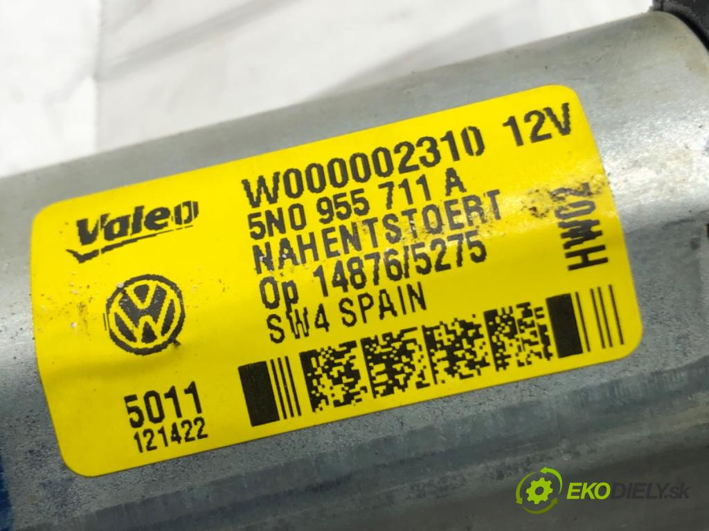 VW TIGUAN (5N_) 2007 - 2018    2.0 TDI 4motion 103 kW [140 KM] olej napędowy 2007 - 2018  motor stěračů zadní část 5N0955711A
