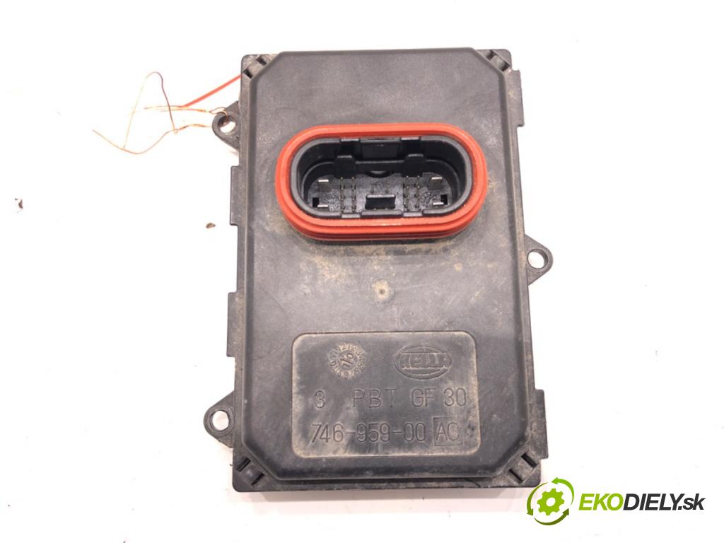 VW TIGUAN (5N_) 2007 - 2018    2.0 TDI 4motion 103 kW [140 KM] olej napędowy 2007 - 2018  Menič XENON 7L6941329B (Riadiace jednotky xenónu)