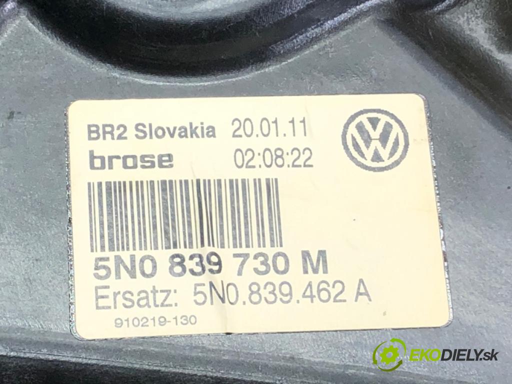 VW TIGUAN (5N_) 2007 - 2018    2.0 TDI 4motion 103 kW [140 KM] olej napędowy 2007 - 2018  mechanismus okna pravý zadní část 5N0839730M