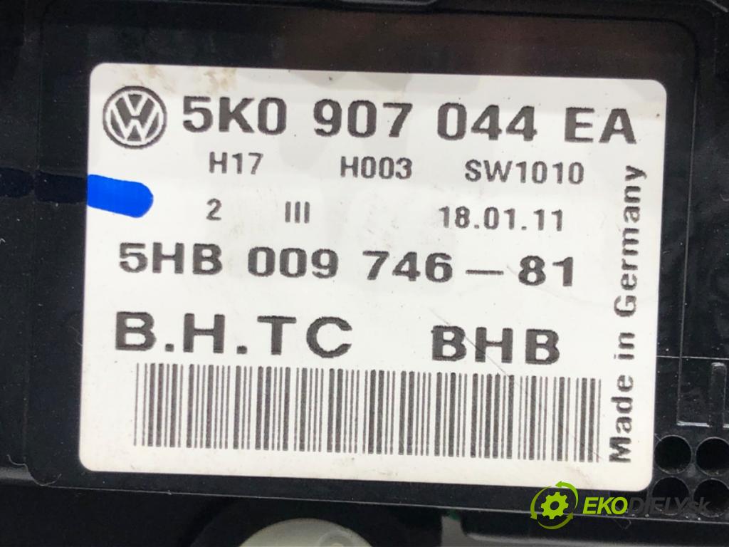 VW TIGUAN (5N_) 2007 - 2018    2.0 TDI 4motion 103 kW [140 KM] olej napędowy 2007 - 2018  Panel ovládania kúrenia 5K0907044EA (Prepínače, spínače, tlačidlá a ovládače kúrenia)