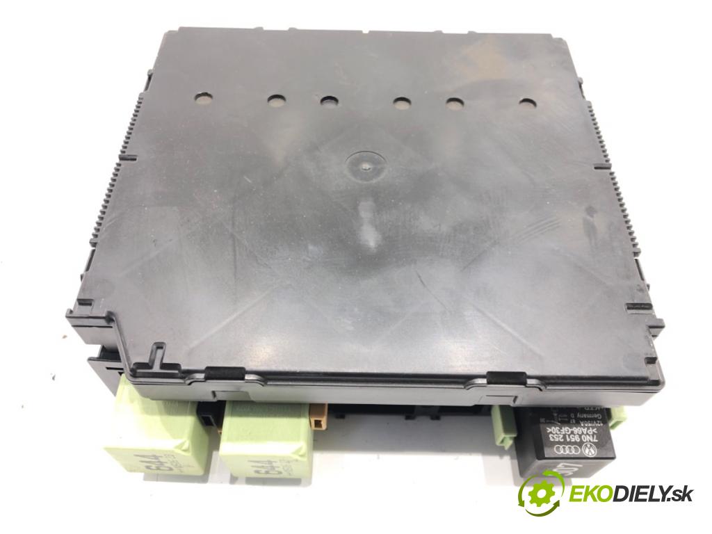 VW TIGUAN (5N_) 2007 - 2018    2.0 TDI 4motion 103 kW [140 KM] olej napędowy 2007 - 2018  Modul BORDNETZ 5K0937087M (Ostatné)